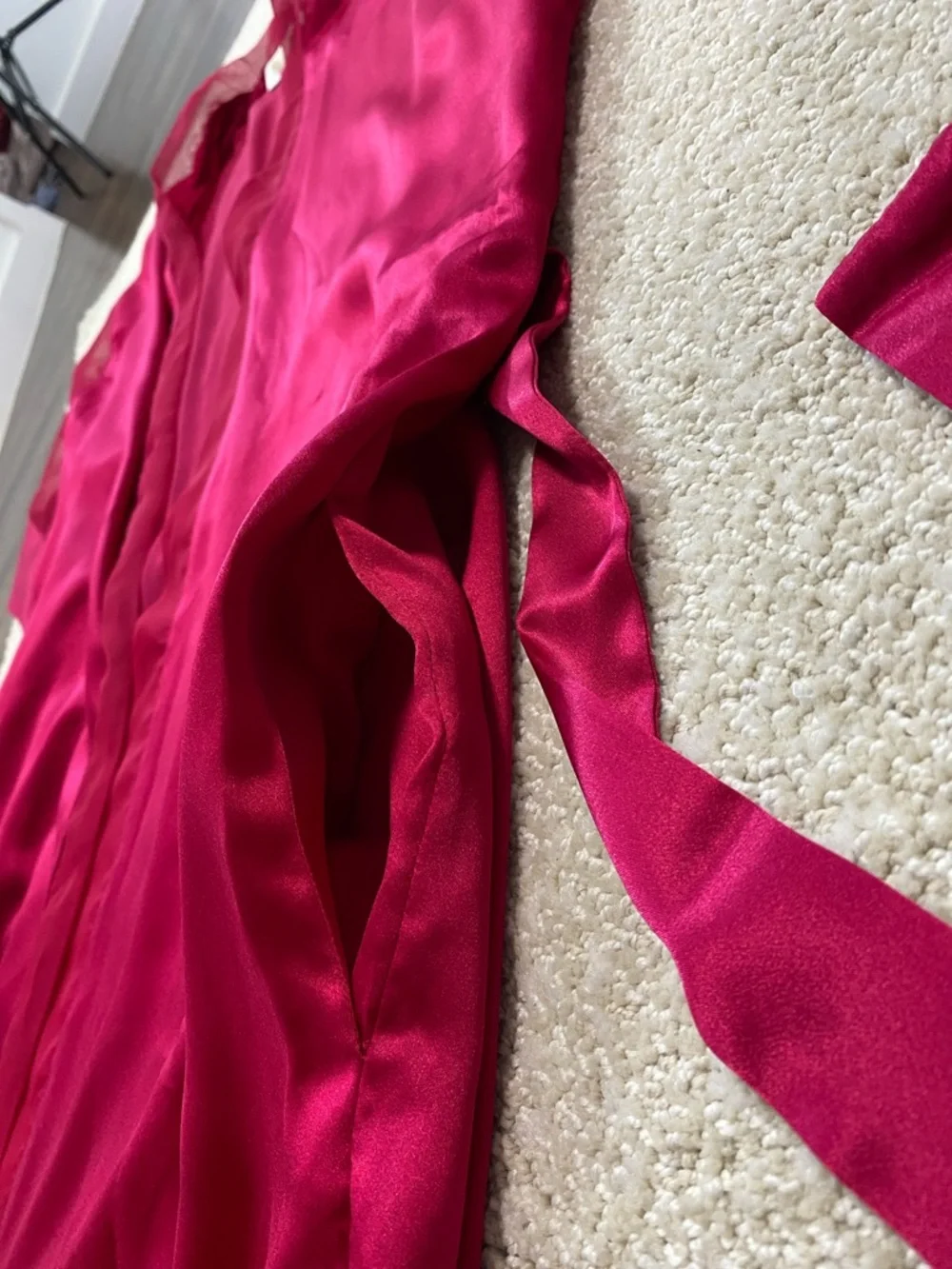 Victoria's Secret Fuchsia Satin Kimono Robe with Sheer Sleeves Size One Size